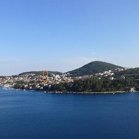 Appartement Sirena 2 *