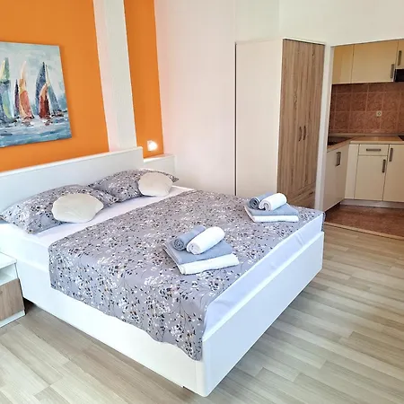 Sirena 2 Апартаменты